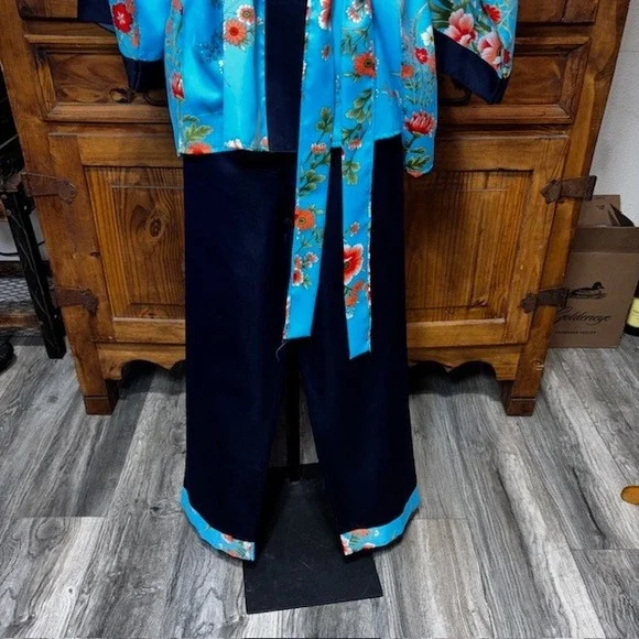 Vintage Made in Japan Floral Kimono Pajama Set Blue Navy Satin Loungewear Medium - Picture 2 of 8